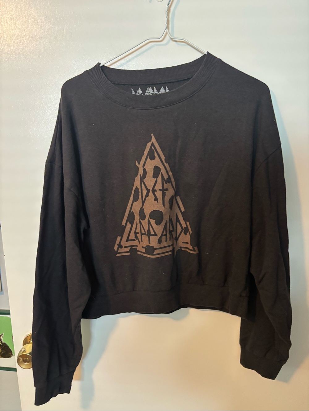 Boho Festivalcore XL Cropped Def Leppard Black Crewneck Sweater Women’s